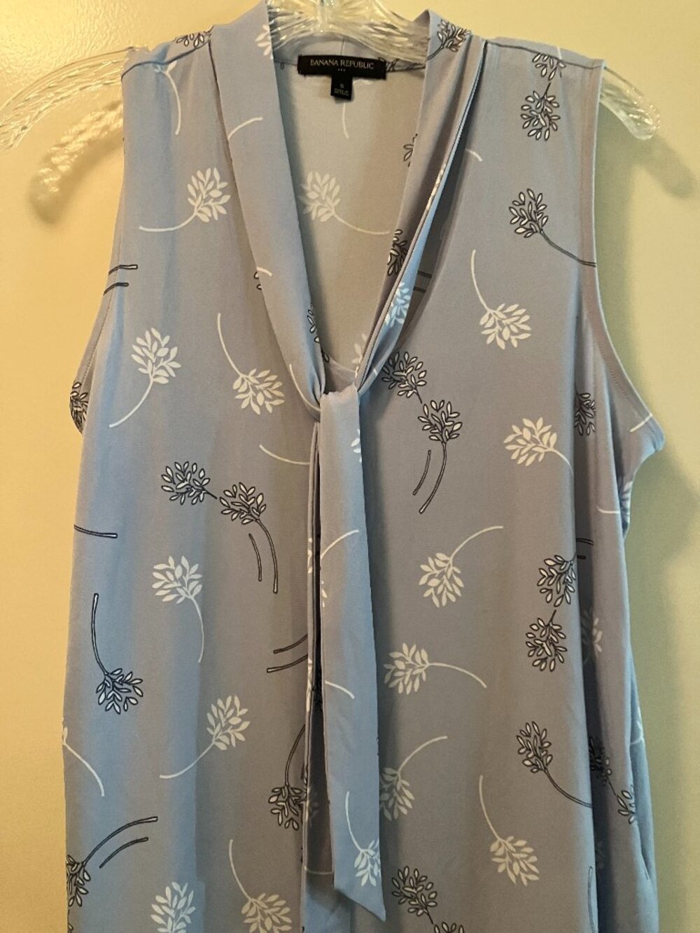 Banana Republic Blue Top with Tie Size S